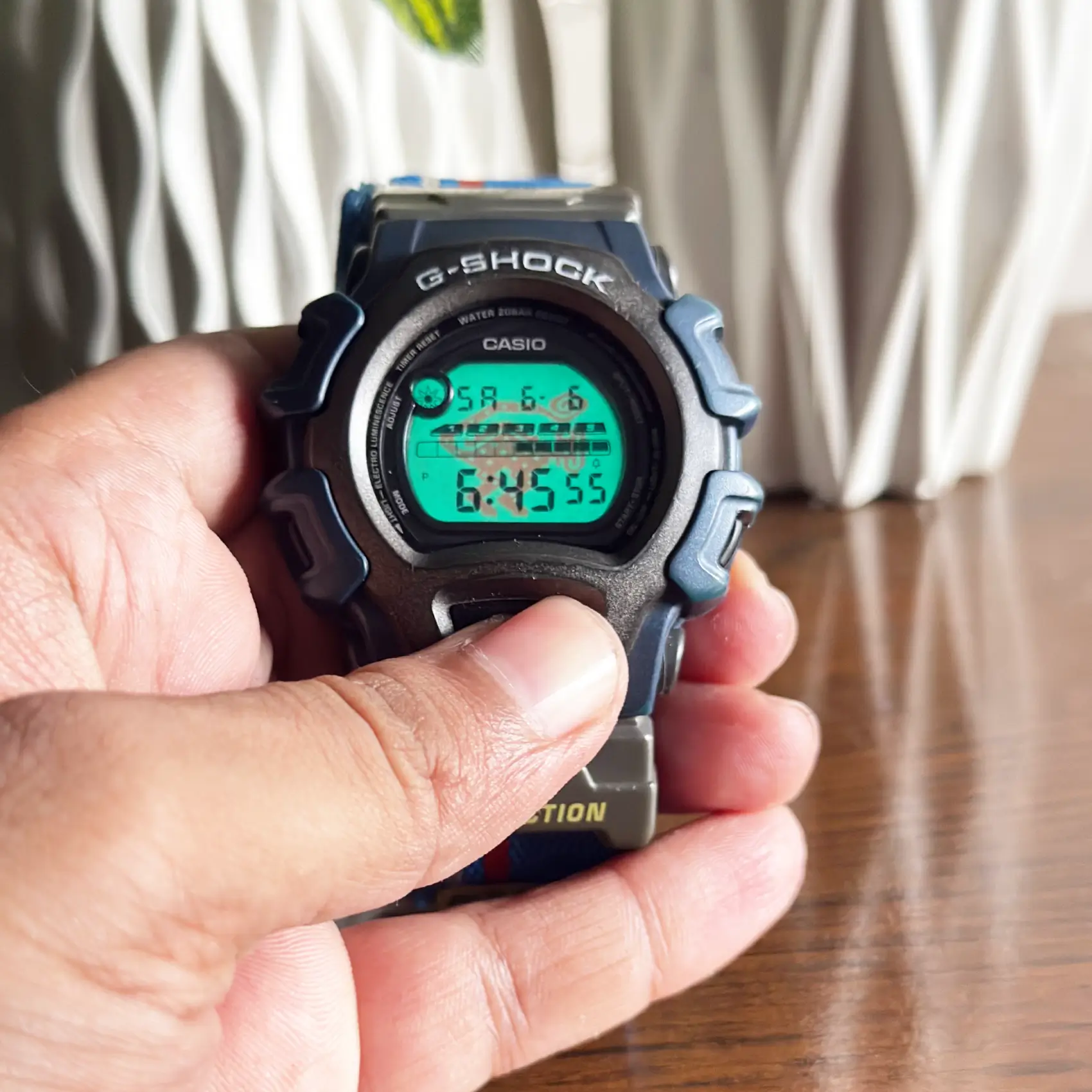 Casio Vintage G-Shock DW-004 - Image 3